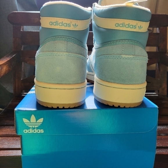 Adidas high top - Picture 5 of 6